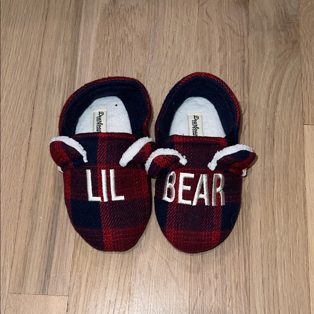 Dearfoams Red and Black Kids Slippers